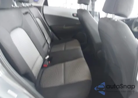 2020 Hyundai Kona Se z USA, uszkodzony, nr VIN KM8K12AAXLU415943